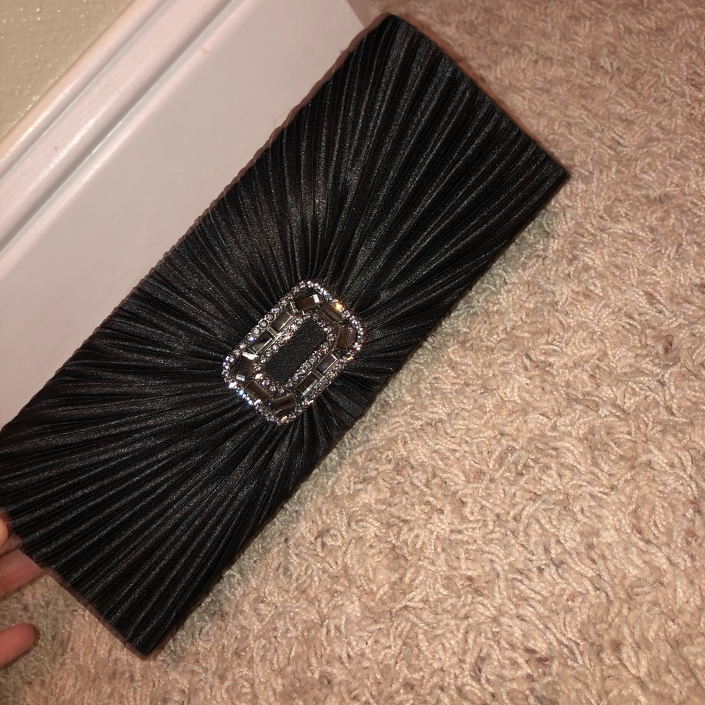 Beautiful formal black clutch!
